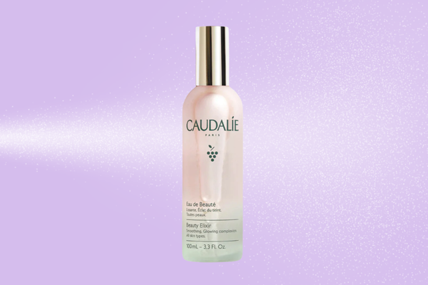Meet Olivia Dean's Go-To Prep Mist For Dewy Skin