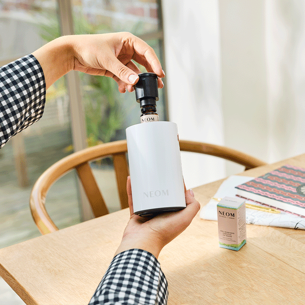 NEOM Wellbeing Pod Mini+ Waterless Essential Oil Diffuser - white